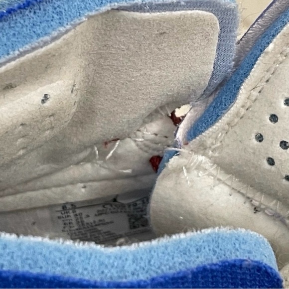 Women’s Jordan 1 High Zoom Air CMFT Team Red Sneakers - Picture 7 of 7